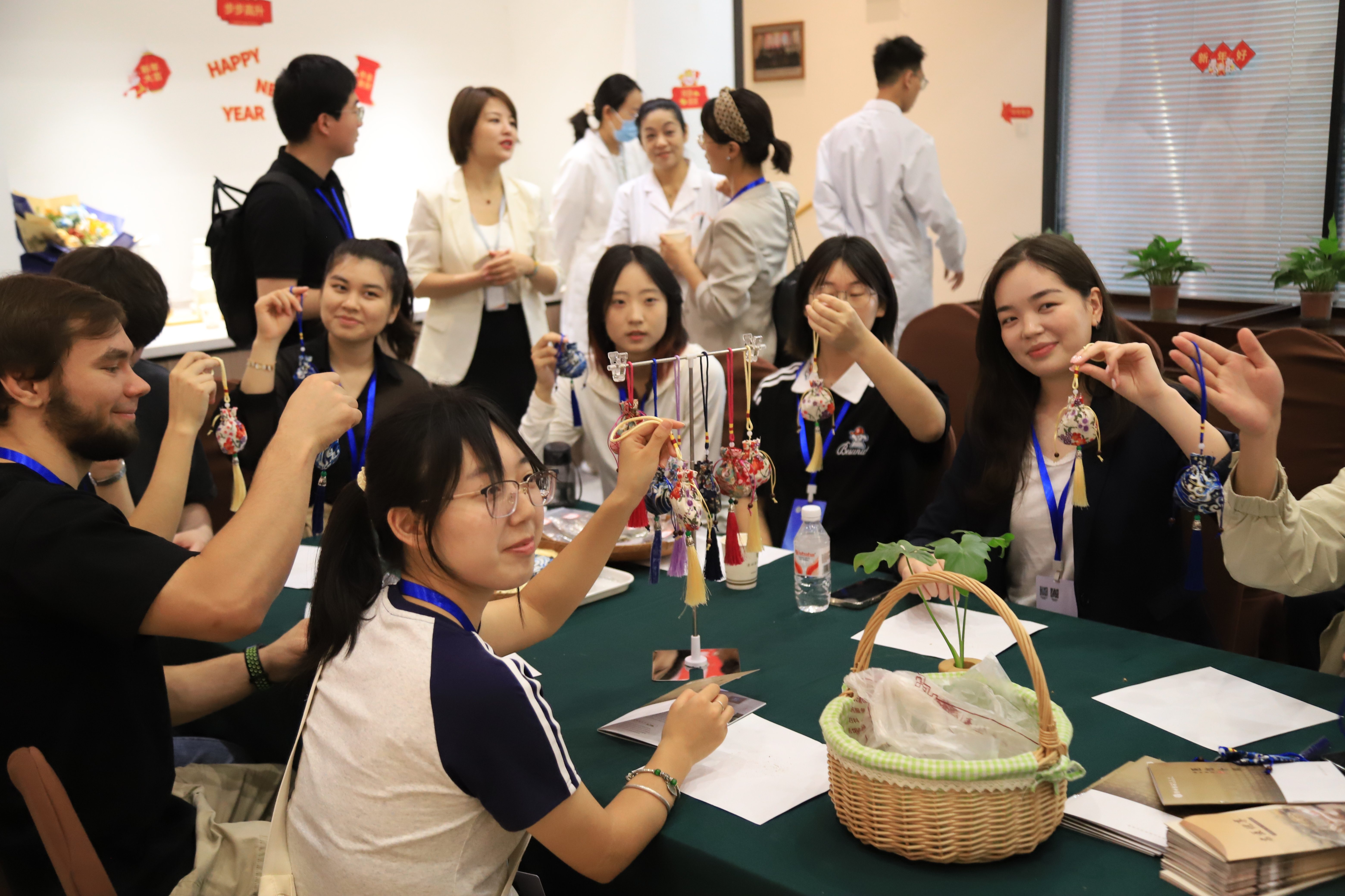 1747356326.jpg 9.jpg